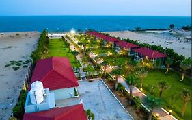 Dusk And Dawn Beach Resort